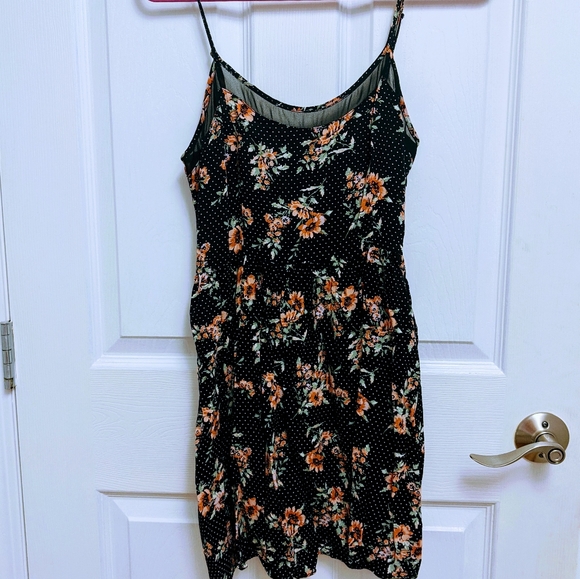 Forever 21 Floral Dress - Picture 1 of 4